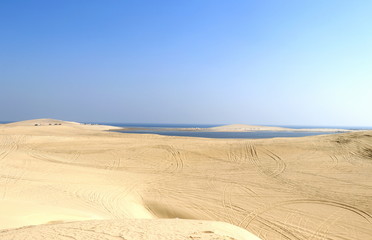 désert du Qatar en véhicule tout-terrain (4*4)