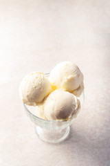 Vanilla Ice Cream Scoops, easy dessert at home
