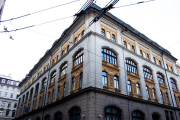 Fototapeta na wymiar old building in budapest