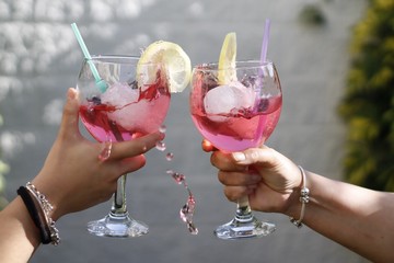 Toast to Give the Summer Holidays a Nice Welcome