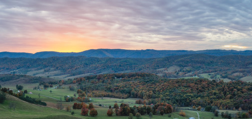 Sunset glow in rural Virginia Farm country in Autumn in the valleys and hills of the Appalachian Mountains © Craig Zerbe