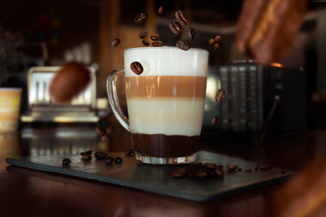 los granos envuelven tu café 