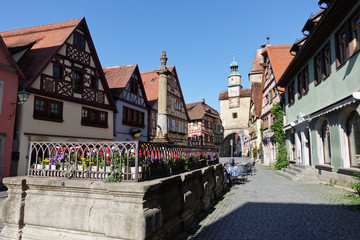 Fototapeta na wymiar Tourist Square in the Rothenburg ob der tauber(Old City) in Germany