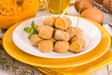 Pumpkin chicken meatballs.
