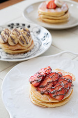 自宅でお菓子作り　フルーツパンケーキ　