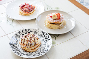 自宅でお菓子作り　フルーツパンケーキ　