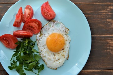 fried egg and tomato