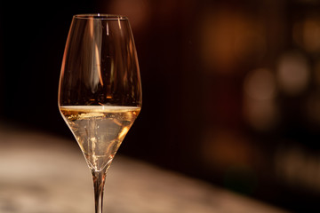 シャンペンバー