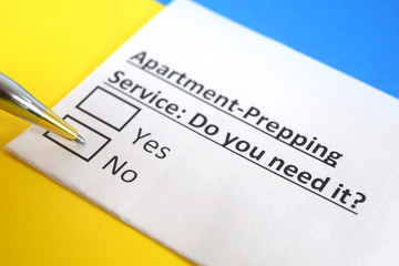 Obraz premium One person is answering question about apartment prepping service.
