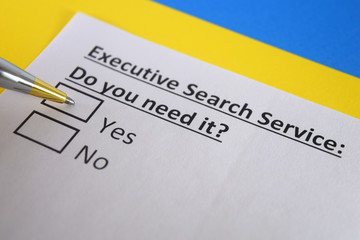 Obraz premium One person is answering question about executive search service.