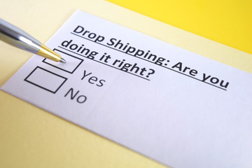Obraz premium One person is answering question about drop shipping.