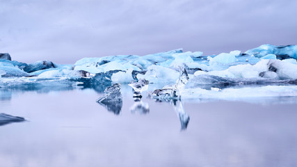 Fototapeta na wymiar ice on the lagoon Iceland