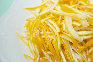 レモンの果皮の細切り（レモンピール）（ジャム用やお菓子作り用）