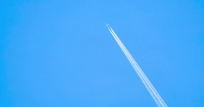飛行機雲