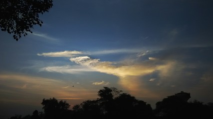 Fototapeta na wymiar sunset in the motion clouds 