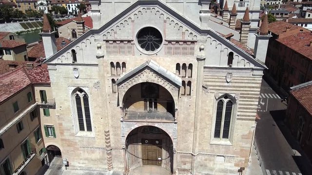 Complesso della Cattedrale di Verona, Italy. facede