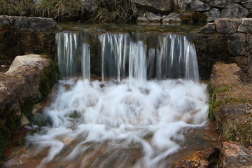 Fototapeta premium Mini cascada de una excursión en Andorra