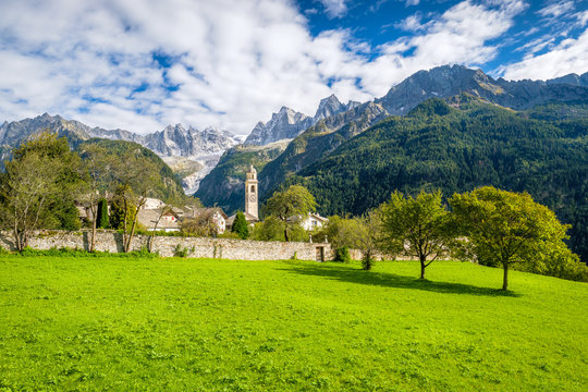 Late Summer, early Fall in Soglio, a village in the district of Maloja in the Swiss canton of Graub&uuml;nden close to the Italian border. It lies on the nothern side of Val Bregaglia (Bergell in German)