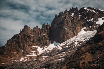 Obraz premium snow mountain landscape with clouds patagonia