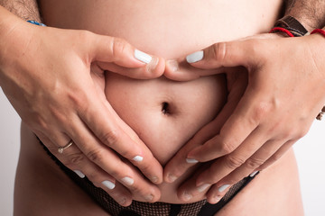 Embarazadas. Fotografía de embarazo. Barrigas de mujer. Detalles de bebé. Recién nacidos