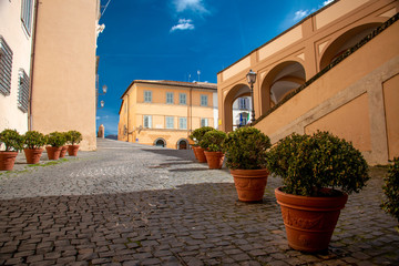 Fototapeta na wymiar Views of Italian streets on a sunny day