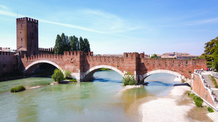 Fototapeta premium castelvecchio verona, veneto, italy, drone