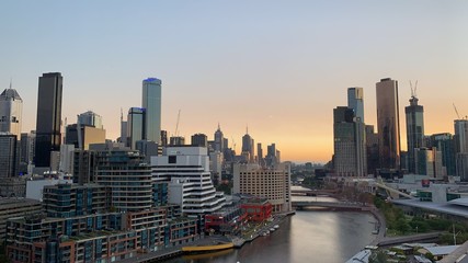 Fototapeta na wymiar Summer sunrise in Melbourne