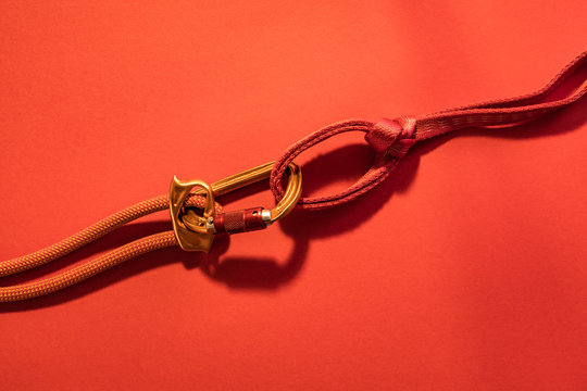 Ribbon sling with bowline on the bight and carabiner with rope