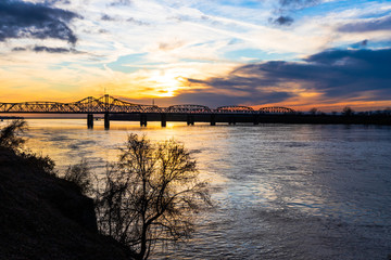 Fototapeta na wymiar Mississippi River Bridge at sunset in Vicksburg, MS
