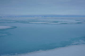 Fototapeta na wymiar ice coverd ocean