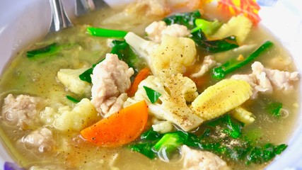 Thai foodRad na is very famous Thai street food  in Thailand