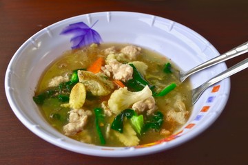 Thai foodRad na is very famous Thai street food  in Thailand