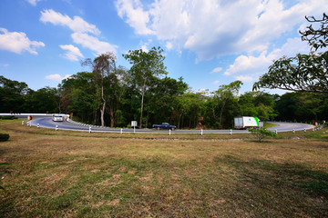 Fototapeta premium Khong Ping Ngu Curve a famous sharp curve on route to Sakon Nakhon Province, Thailand