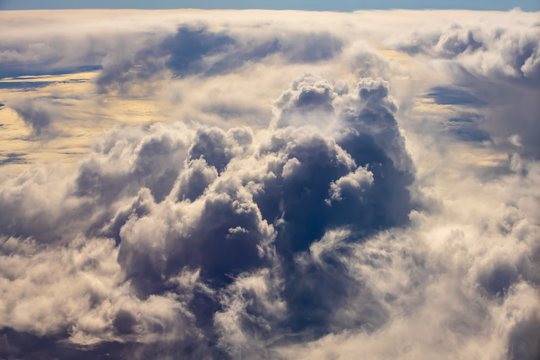 clouds in the sky © Tito