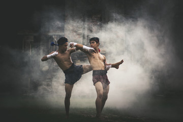 Fototapeta na wymiar Martial arts of Muay Thai,Thai Boxing, Muay Thai