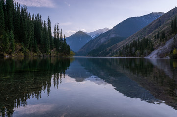 Fototapeta na wymiar Scenic View Of Lake And Mountains Against Sky