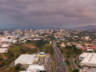 Fototapeta premium Impressive aerial view of the city of San Jose with view to the Sabana park 