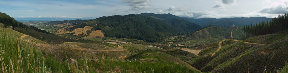 Fototapeta na wymiar View from Hawkes Lookout at Takaka Hill in Tasman Region on South Island of New Zealand 