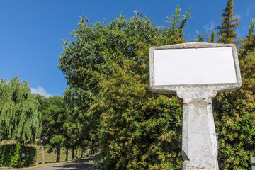 Leeres Französisches Ortsschild