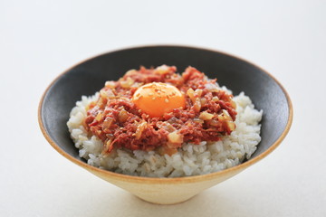 コンビーフ丼