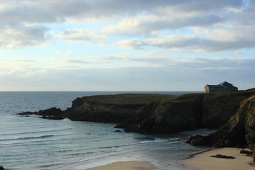 Paisaje de costa con Ermita.