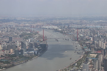 Paysage urbain et fleuve &agrave; Shanghai, Chine	