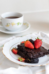 chocolate cake with strawberries