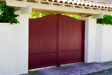 red entrance portal design home metal aluminum gate of modern suburb house