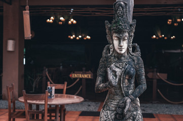 Obraz premium Sculptures of gods and demons carved from stone.