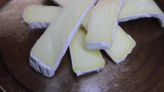 Brie - formaggio - food