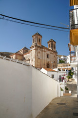 bonita calle rural del municipio de Alpandeire, Málaga