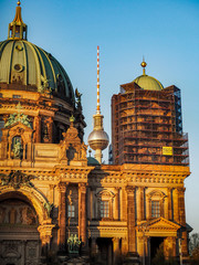 Berliner Dom und Fernsehturm © Mathias