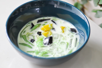 Thai dessert ,rice noodles made of rice eaten