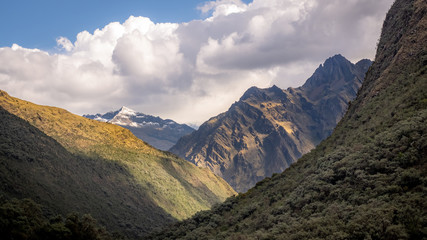 Fototapeta premium Trekking in the Cordillera Blanca in Peru